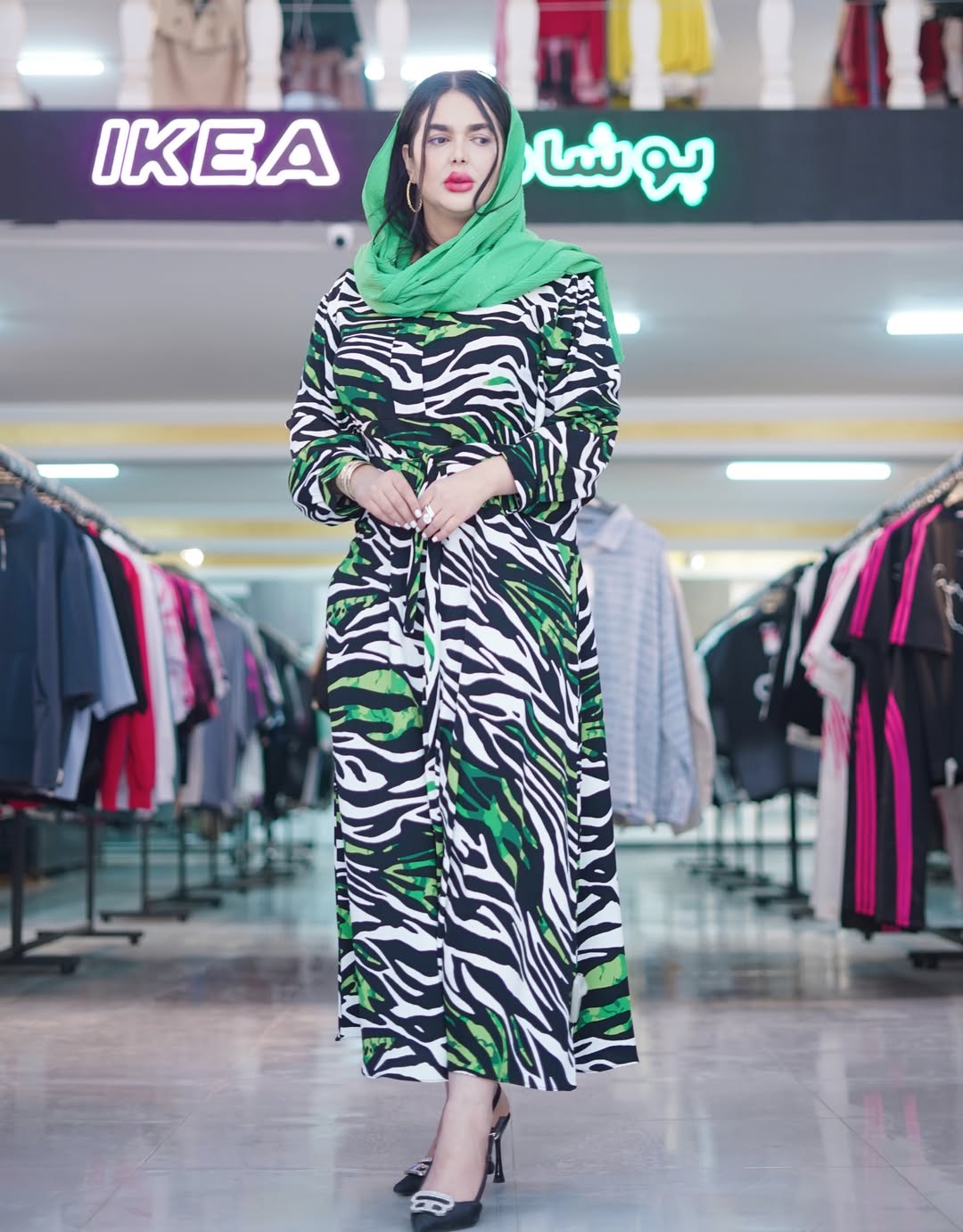 پیراهن بلند یلدایی جنس الیزه سایز ۳۸/۵۲